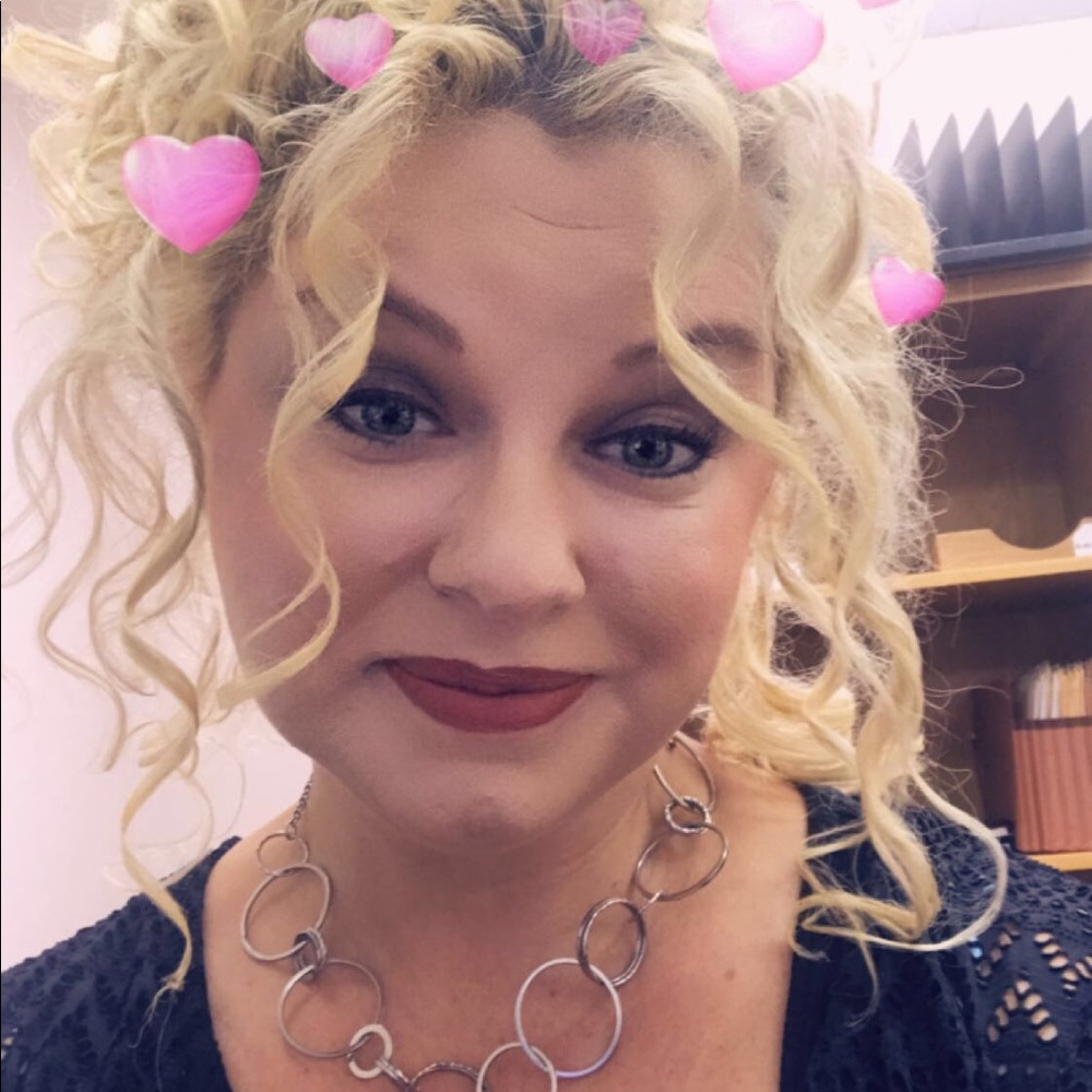 Meet your Posher, Nikki